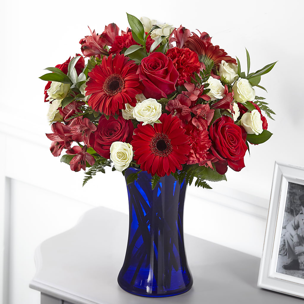 Hearts Embrace Bouquet – D & L FLORIST & GIFTS LLC, Houston MO