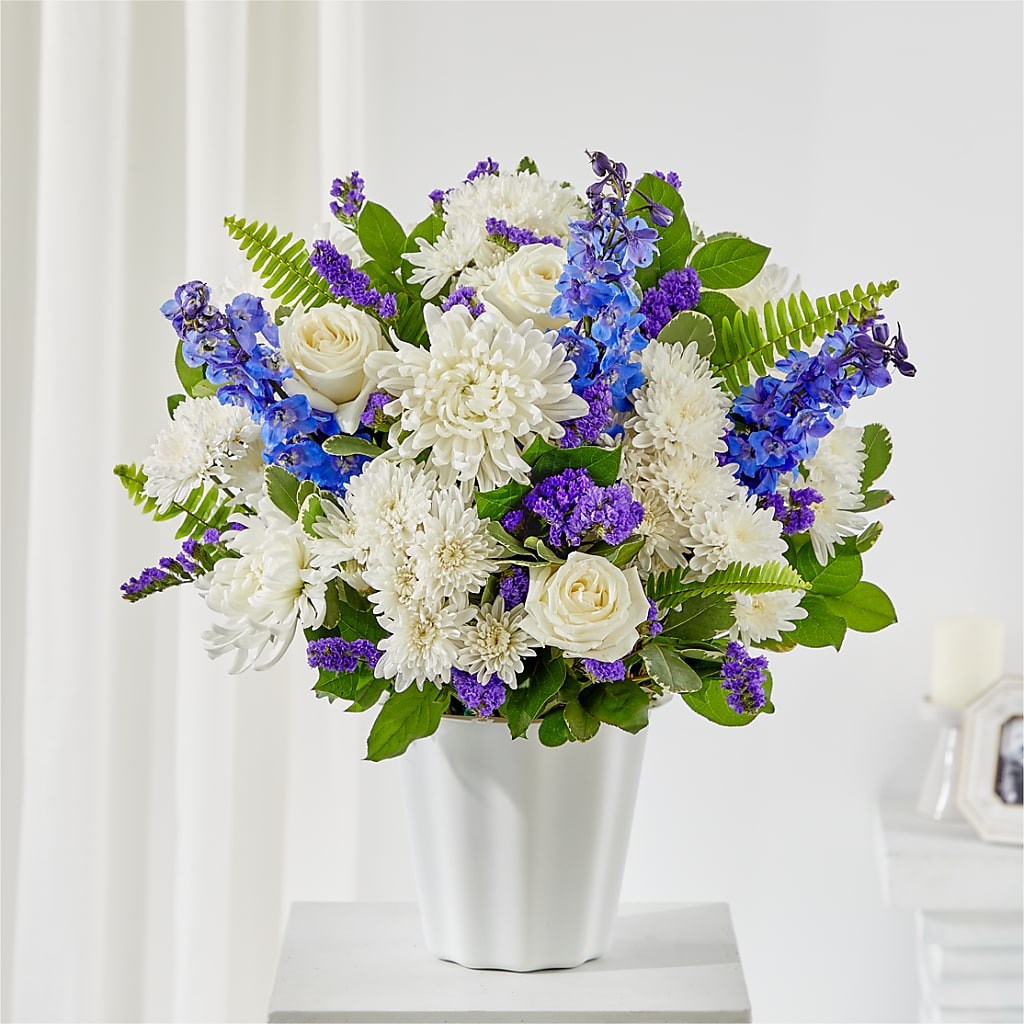Hold Dear Tabletop Basket – D & L FLORIST & GIFTS LLC, Houston MO