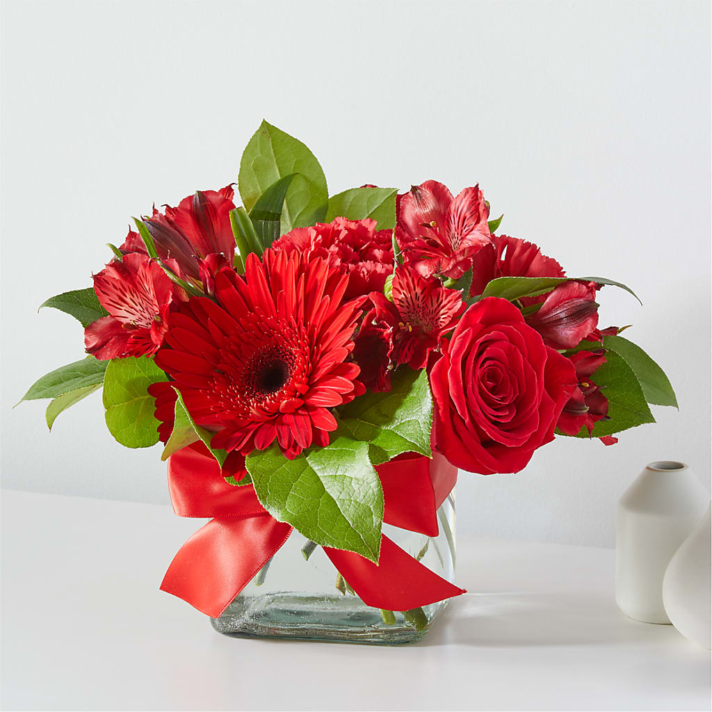 Red Hot Bouquet – D & L FLORIST & GIFTS LLC, Houston MO