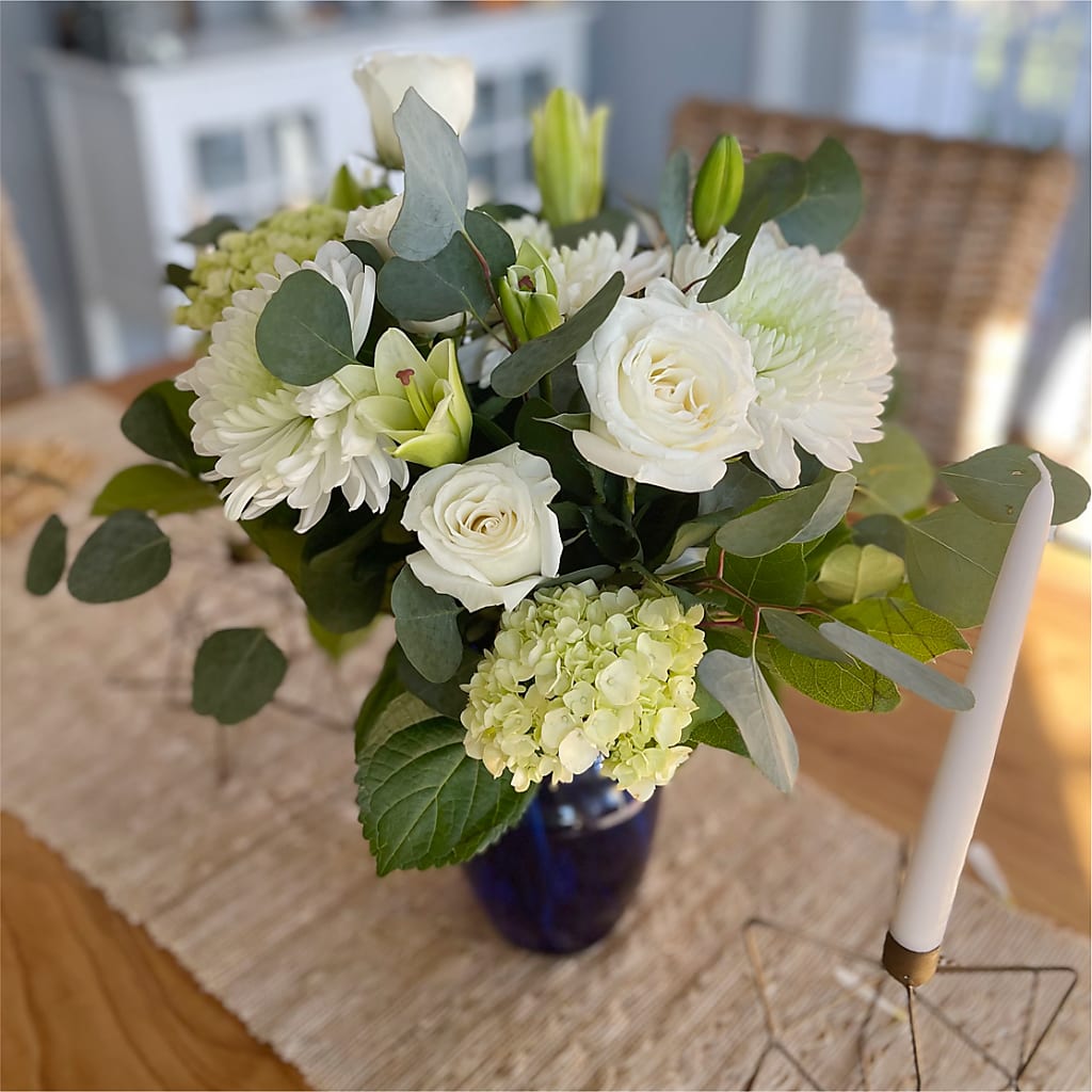 Snowy Dreams Bouquet – D & L FLORIST & GIFTS LLC, Houston MO
